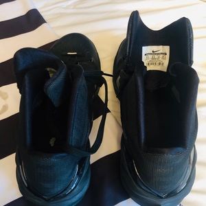 Nike 9 1/2 womens bb high tops —Woren Once